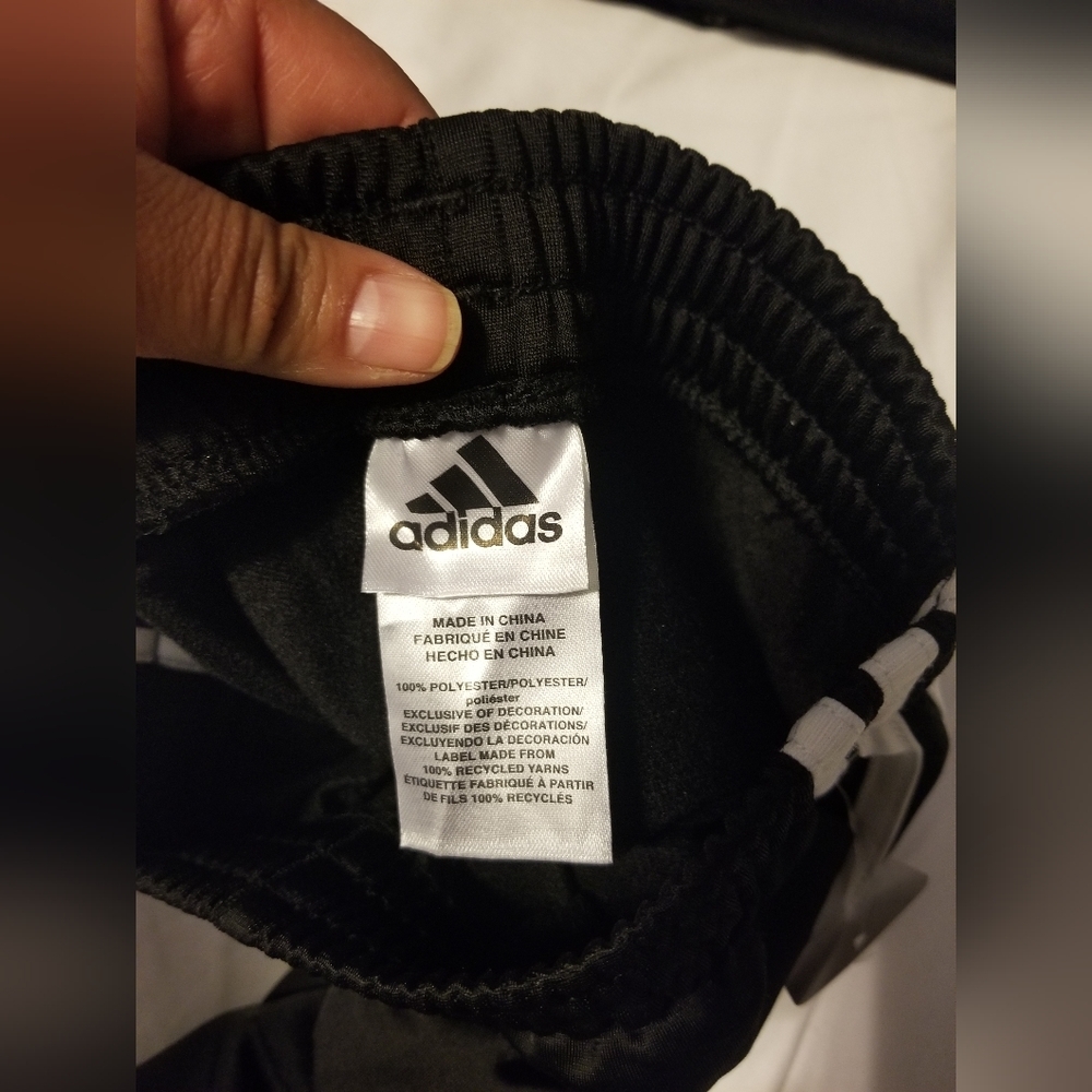 NWT Adidas Tracksuit Size 5 Color Black/White - Picture 7 of 12